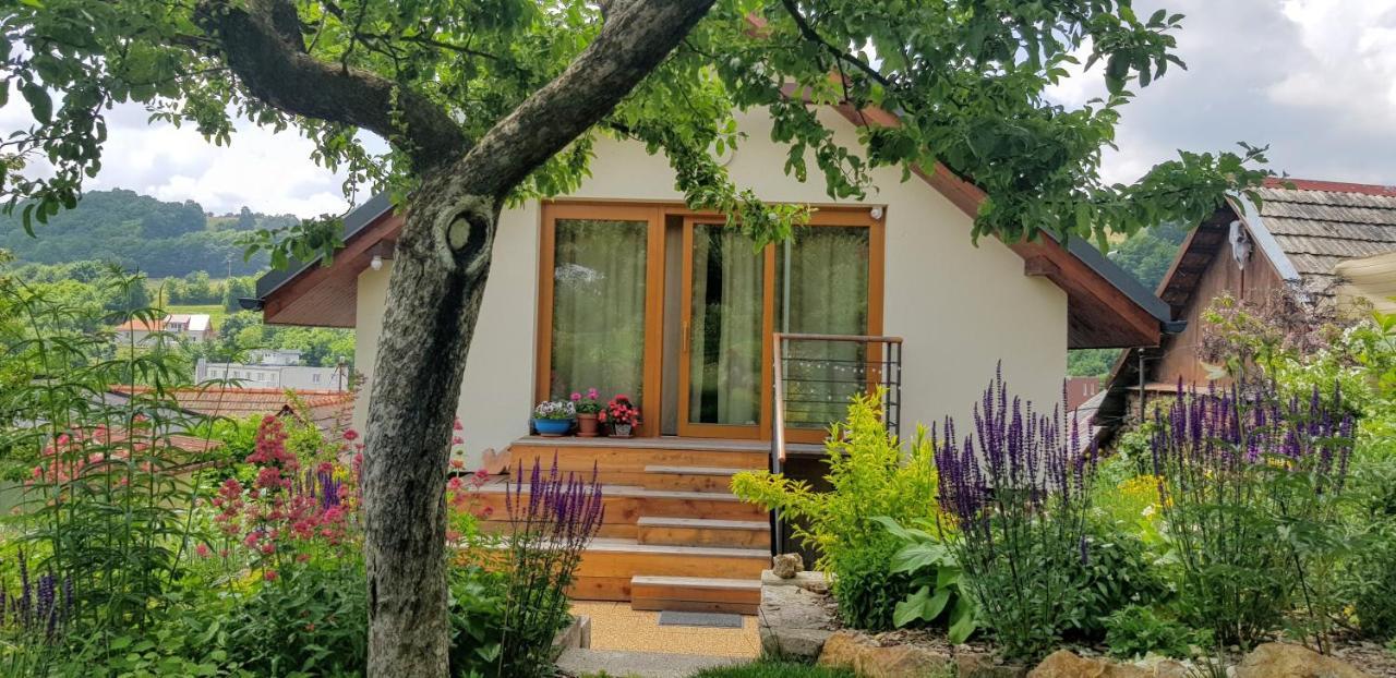Domcek V Zahrade Villa บันสกา ชีอาว์นีซา ภายนอก รูปภาพ